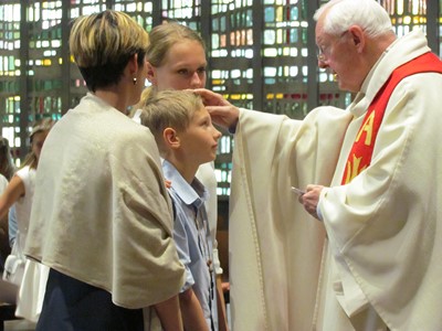 Vormsel 2017 | Sint-Anna-ten-Drieënparochie Antwerpen Linkeroever | Sint-Anna-ten-Drieënkerk Antwerpen Linkeroever | Kanunnik Luc de Fleurquin | Pinksteren | Zondag 4 juni 2017